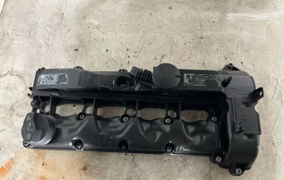Mercedes-Benz C W204 Rocker cam cover A6510101230