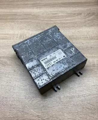 Audi A4 S4 B5 8D Engine control unit/module ECU 8D0907557C 0261203938