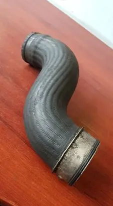 Mercedes-Benz Vito Viano W638 Intercooler hose/pipe 6395280982