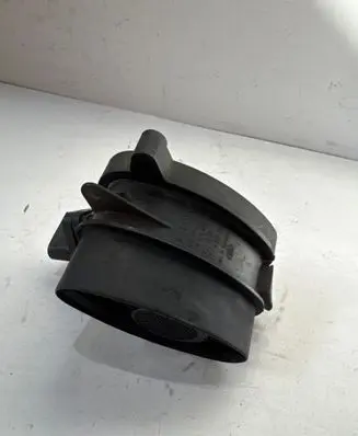 BMW 5 E39 Mass air flow meter 7787076 0928400468 3362