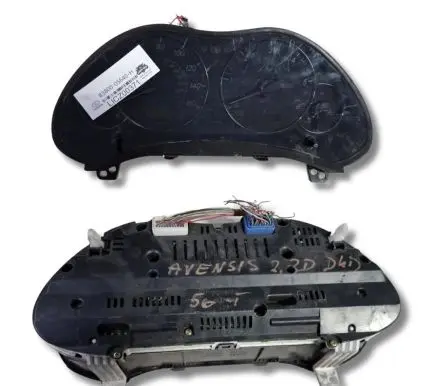 Toyota Avensis T250 Speedometer (instrument cluster) 83800-05640-H
