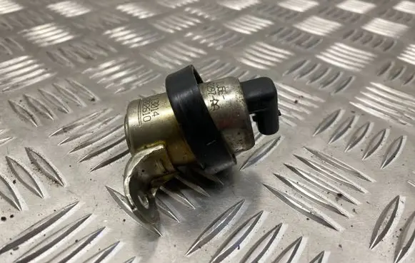 Ford Fusion II Camshaft vanos timing valve CJ5E6B297AA
