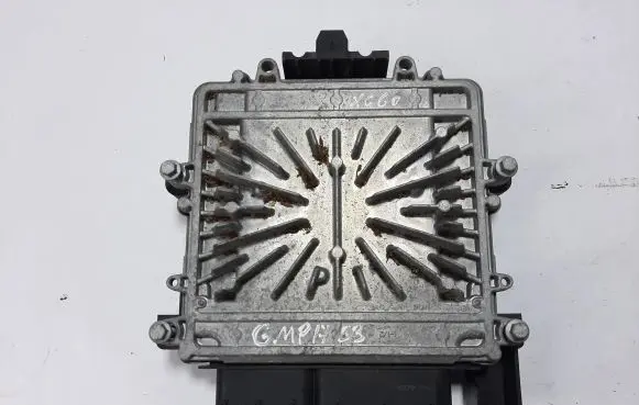 Volvo XC60 Engine control unit/module P31303388