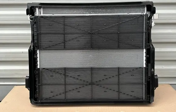 BMW 5 G60 G61 Coolant radiator 