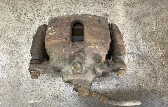 Skoda Fabia Mk2 (5J) Front brake caliper