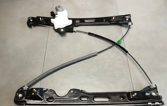 Volkswagen Amarok II Front door window regulator with motor 68448109