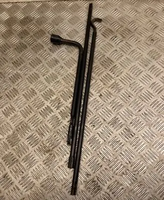 Jeep Grand Cherokee (WJ) Wheel nut wrench 