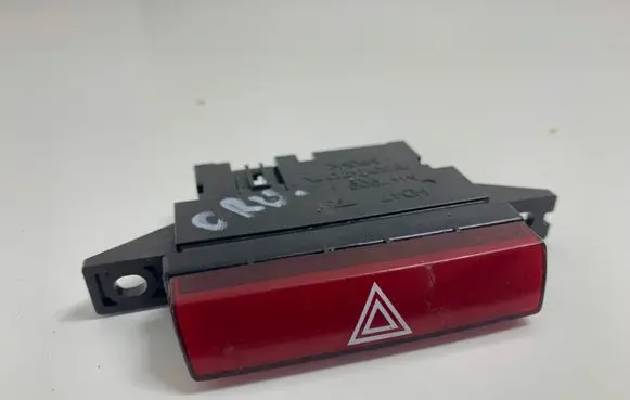 Honda CR-V Hazard light switch M47909