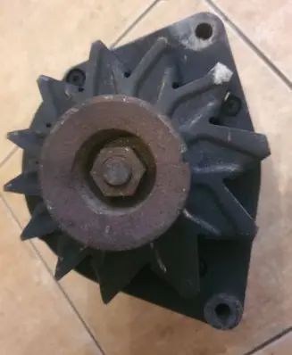 Volkswagen PASSAT B2 Generator/alternator 1510036