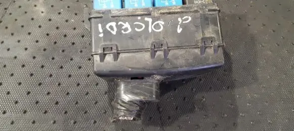 KIA Carens II Fuse box set 914902E000 J6324660018