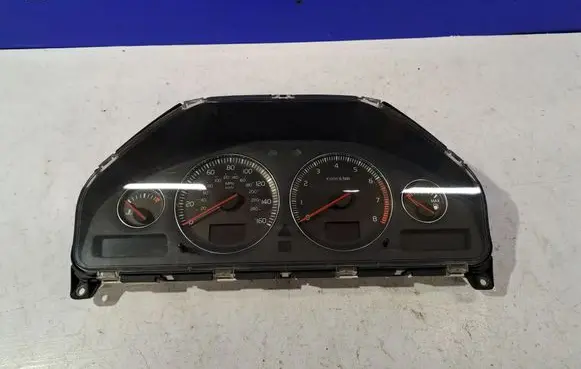 Volvo XC90 Speedometer (instrument cluster) 8673267 8691648