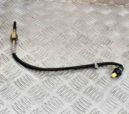 Mercedes-Benz C W205 Oil temperature sensor A0009055202