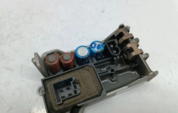 Mercedes-Benz C W203 Heater blower motor/fan resistor A2038218651 9140010366