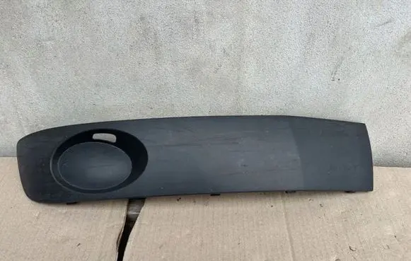 Volkswagen Multivan T5 Front fog light trim/grill