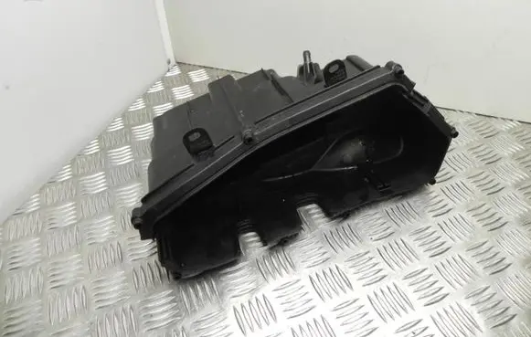 BMW 4 F32 F33 Fuse box set 8509913 VD11899 DEFEKTAS