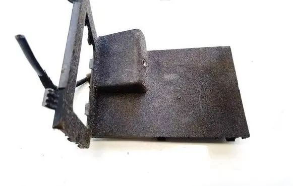 Volvo V50 USB socket connector 30657961