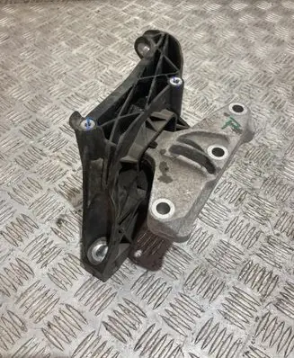 Peugeot 308 Engine mount vacuum valve PK17475