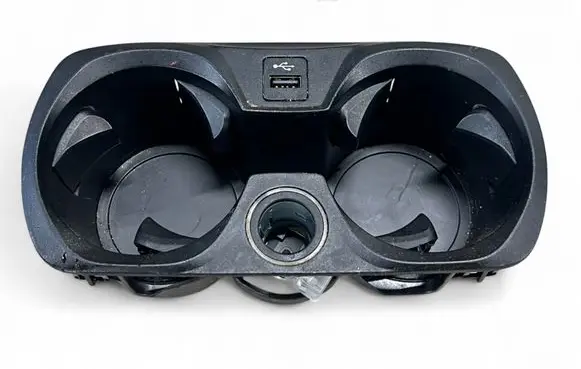 BMW 3 G20 G21 Cup holder front 83329001