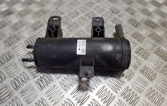 Active carbon filter fuel vapour canister