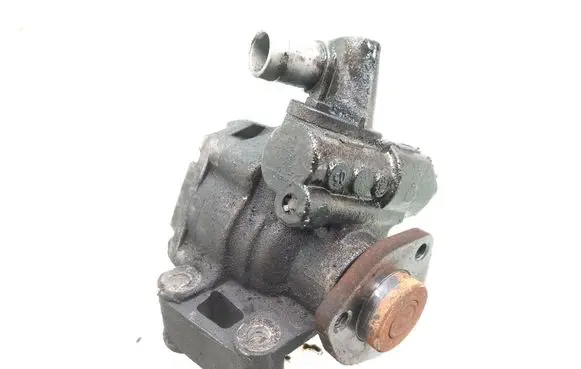 Mercedes-Benz E W211 Power steering pump A0044661201