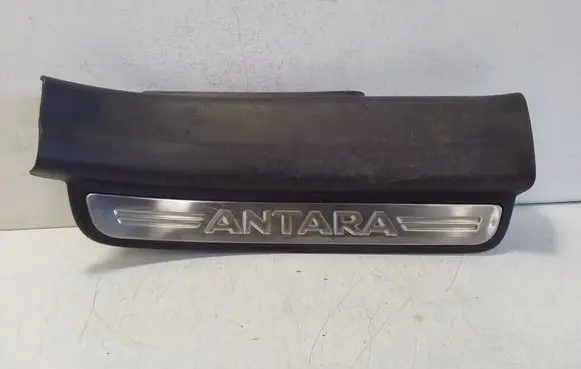 Rear sill trim cover