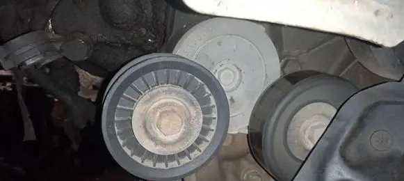 Jeep Grand Cherokee (WJ) Generator/alternator belt tensioner 53030958