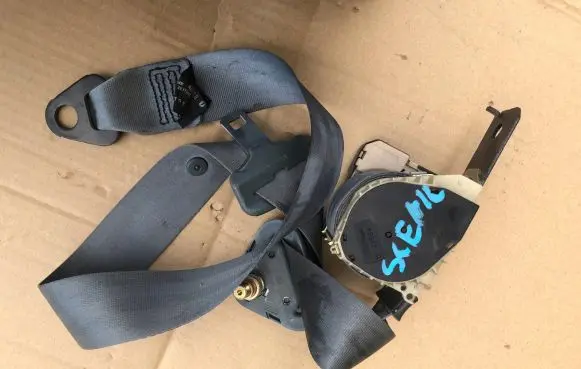 Renault Scenic I Front seatbelt