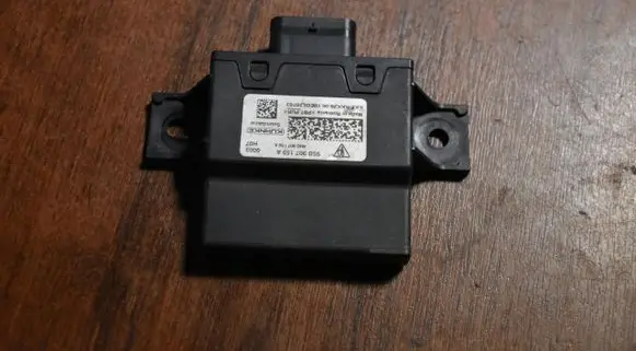 Porsche Macan (95B) Trunk lid opening control unit 95B907159A5555