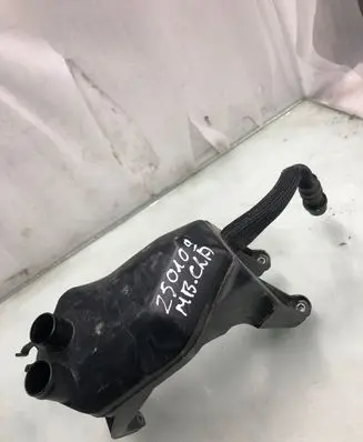Mercedes-Benz CLA C117 X117 W117 Oil breather separator A1330105600