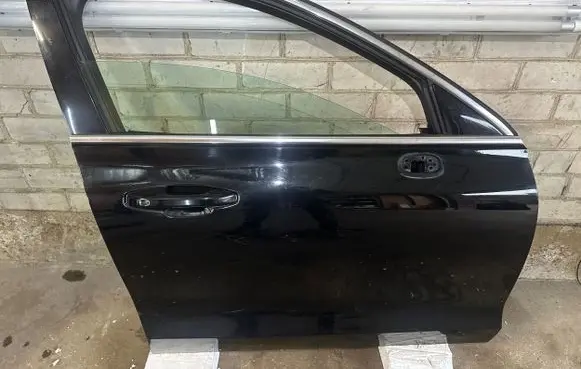 Volvo V60 Front door
