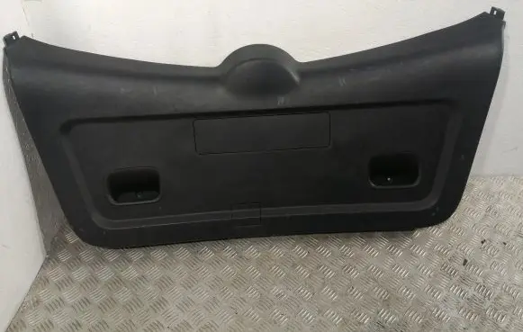 Toyota Corolla Verso AR10 Tailgate trim 647810F010B0