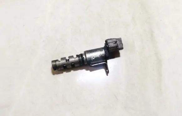 Toyota Avensis T270 Camshaft vanos timing valve 30T050 5010H3