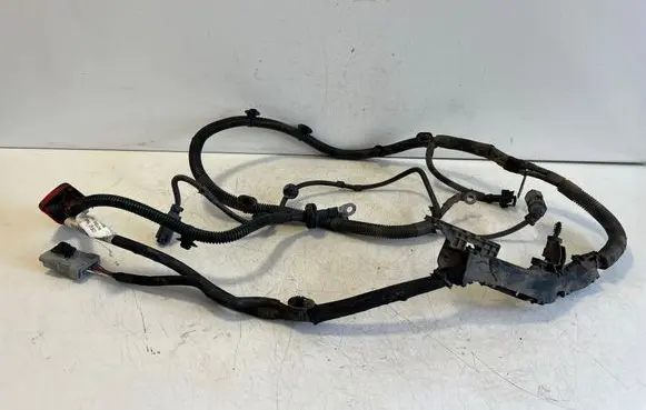 Opel Vivaro Positive cable (battery) 9815735680