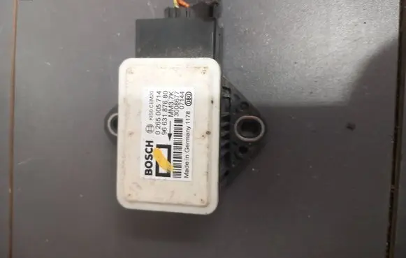 Peugeot 307 ESP acceleration yaw rate sensor 0265005714 3008677 9663187680