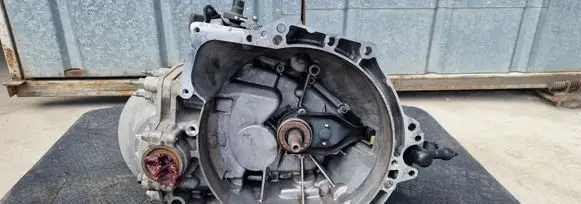 Peugeot 3008 II Manual 6 speed gearbox 20MB59