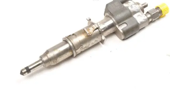 BMW 1 E81 E87 Fuel injector 758904802