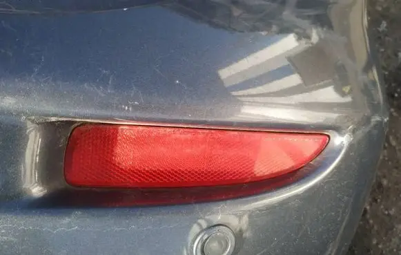 Mazda 5 Rear tail light reflector 