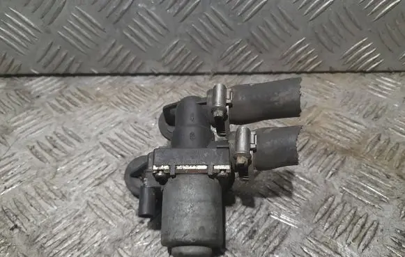 BMW 3 E46 Coolant heater control valve 4111036