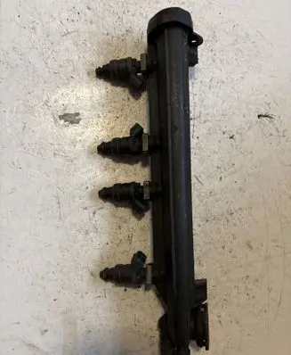 Volkswagen Golf IV Fuel main line pipe 06A133317A