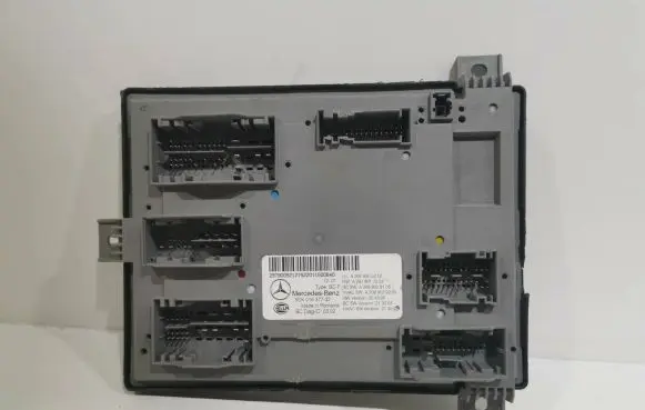 Mercedes-Benz E C207 W207 Other control units/modules A2979005212