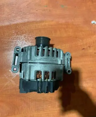 Mercedes-Benz E W212 Generator/alternator A0141543302 416009920 FGN18S032