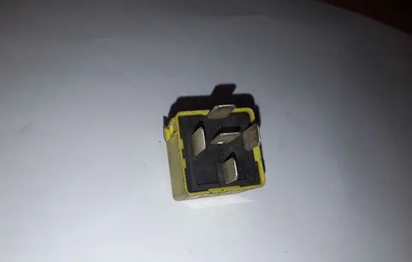 BMW 5 E39 Other relay 61361389105