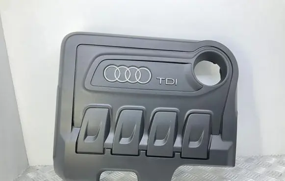 Audi Q3 8U Engine cover (trim) 03L103925S