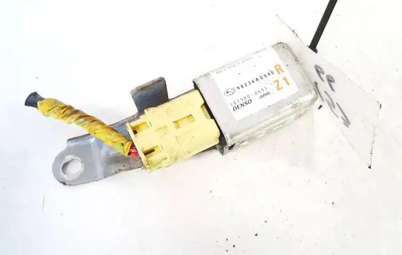 Subaru Legacy Airbag deployment crash/impact sensor 98236ag000 187900-0691