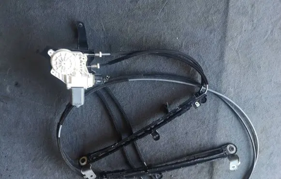 BMW 5 G30 G31 G38 Curtain motor 7385491 C58880105 56Q005