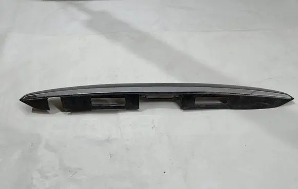 Lexus RX 330 - 350 - 400H Trunk door license plate light bar 7680148040 7680148050