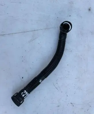 Audi A3 S3 8P Breather hose/pipe 06a131127l