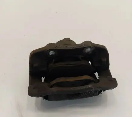 Peugeot 3008 II Front brake caliper