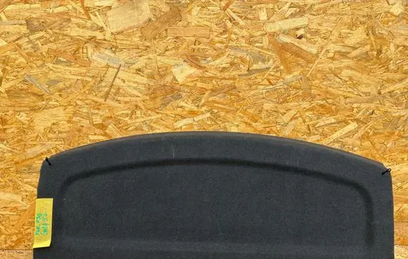 Volkswagen Golf V Parcel shelf 