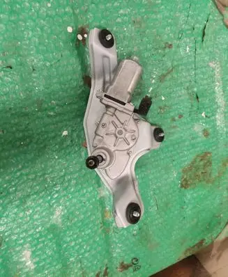 Hyundai Kona I Rear window wiper motor 98700J9000 035111940